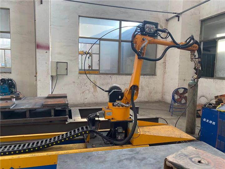 焊接機(jī)器人2